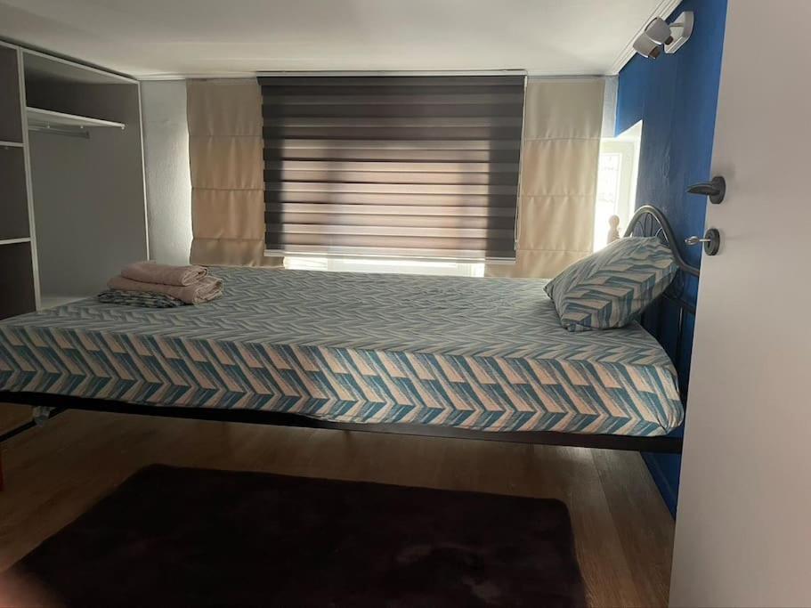 Comfy Apartment With Low Ceiling Attic 아테네 외부 사진